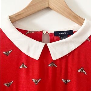 Forever 21 bee blouse with Peter Pan collar